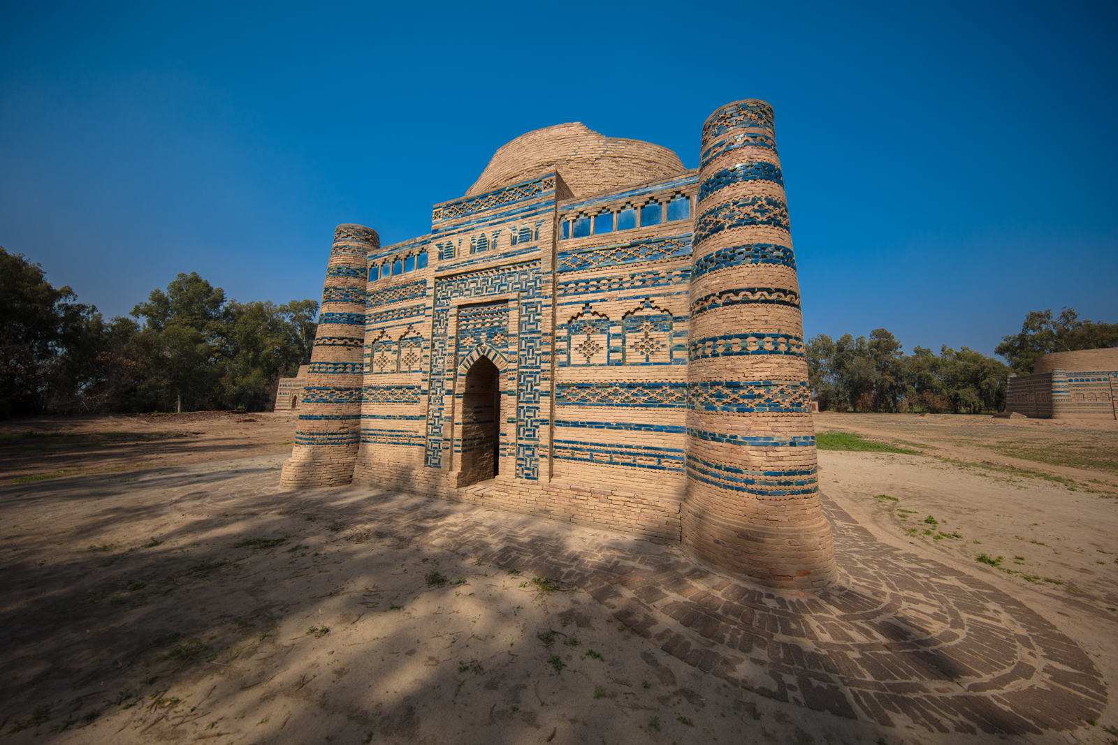 Lal Mahra